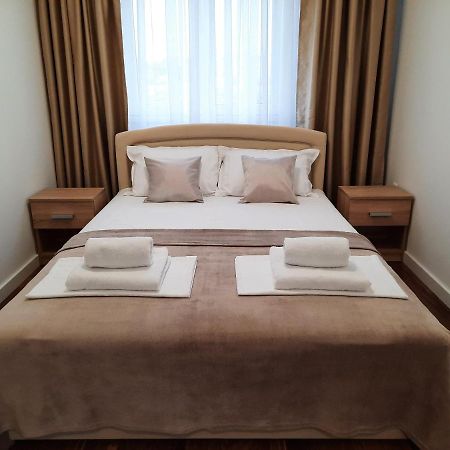 Divizija Lux Apartments Belgrado Esterno foto