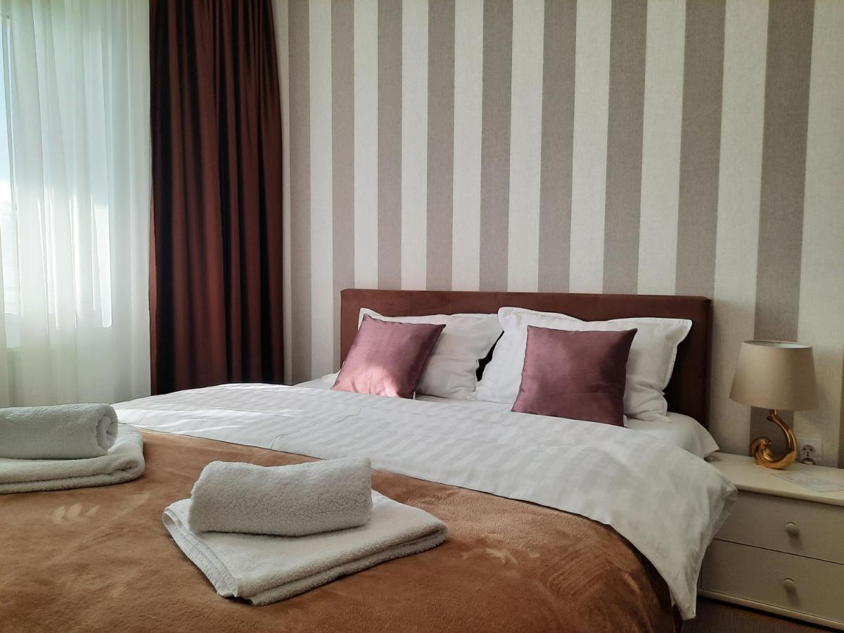 Divizija Lux Apartments Belgrado Esterno foto