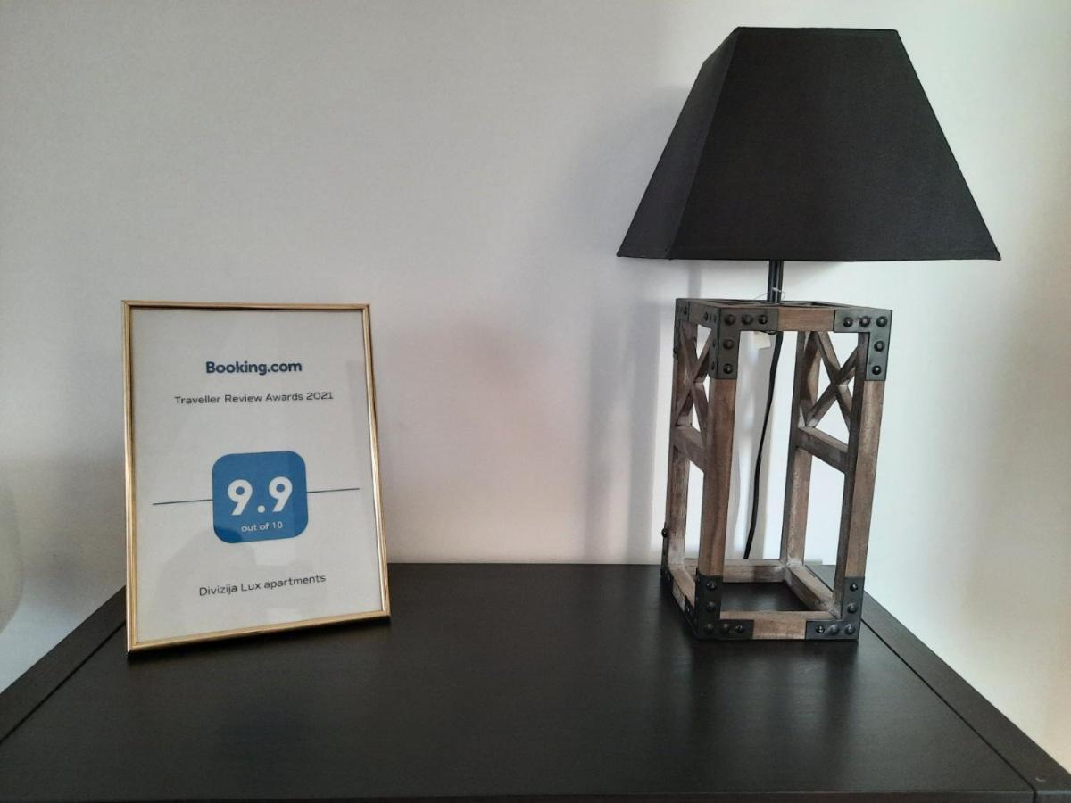 Divizija Lux Apartments Belgrado Esterno foto