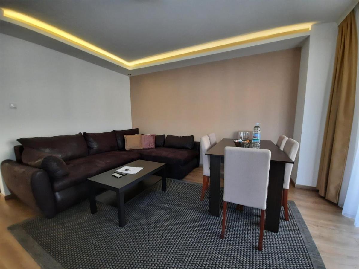 Divizija Lux Apartments Belgrado Esterno foto