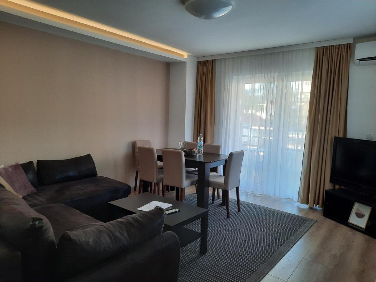 Divizija Lux Apartments Belgrado Esterno foto