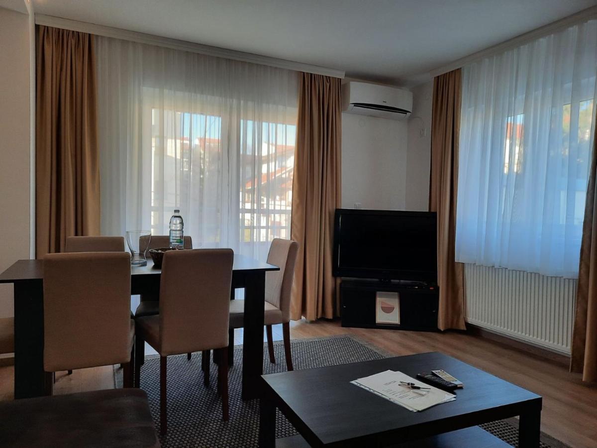 Divizija Lux Apartments Belgrado Esterno foto
