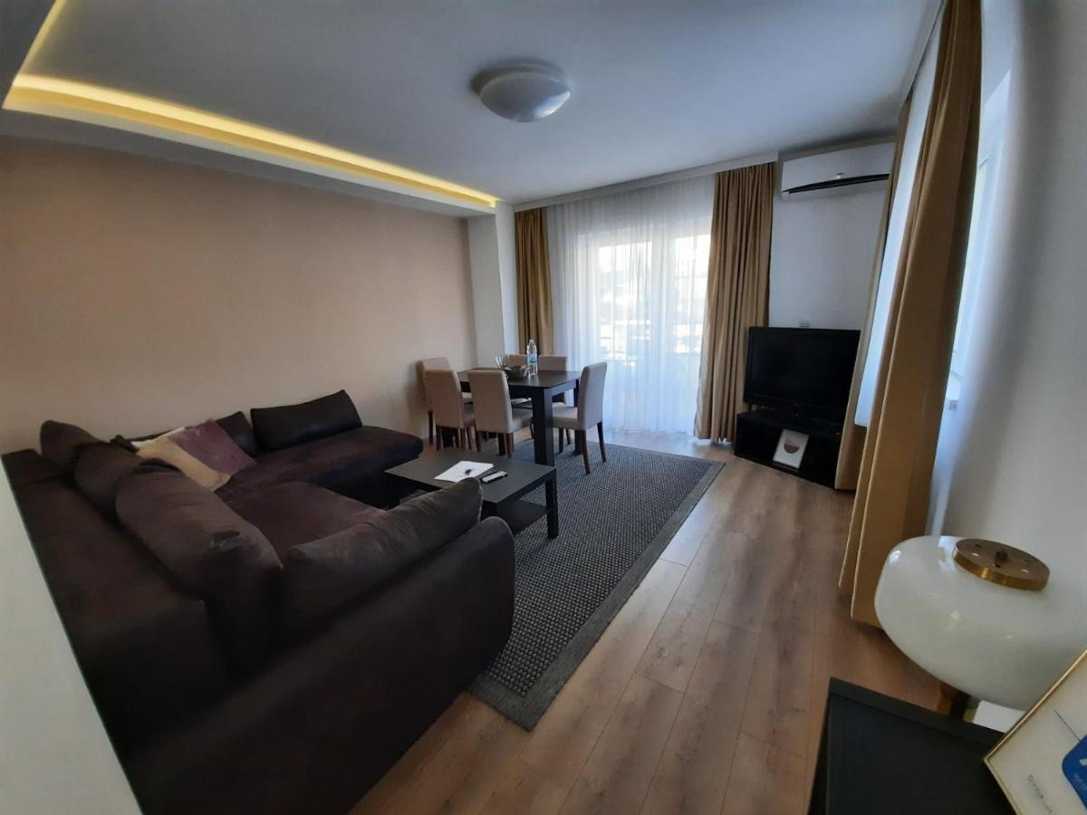Divizija Lux Apartments Belgrado Esterno foto