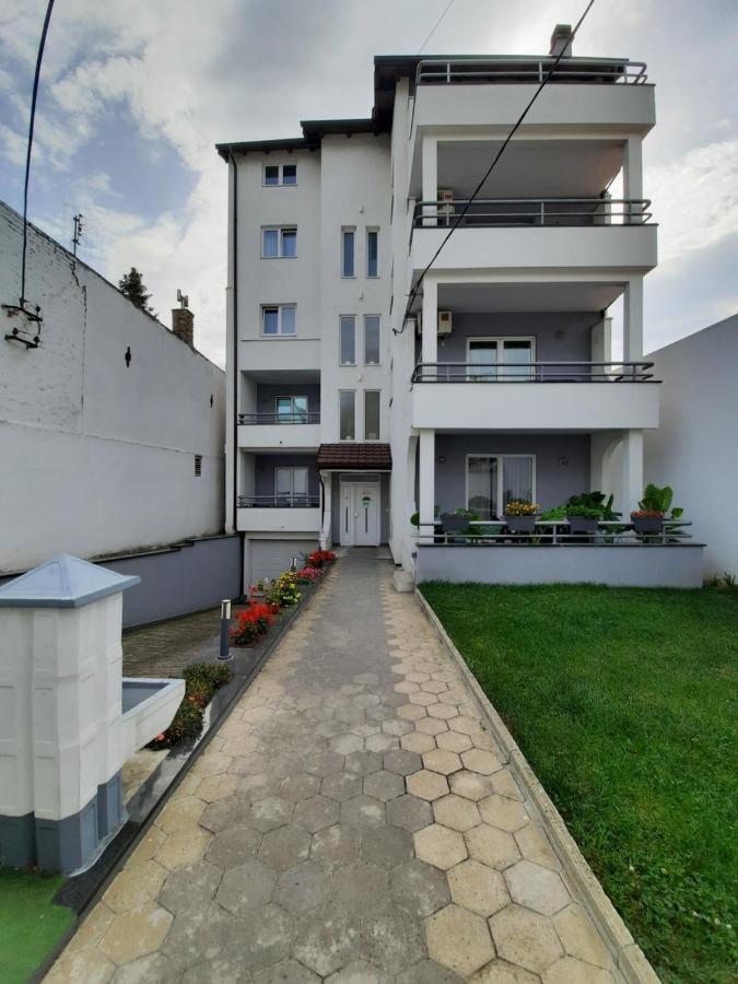 Divizija Lux Apartments Belgrado Esterno foto